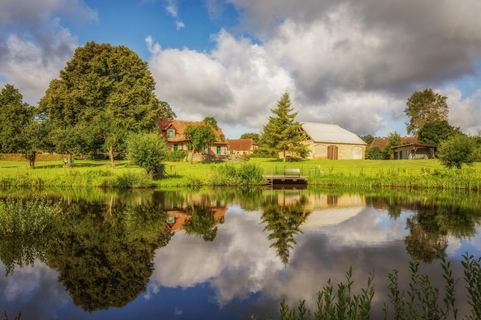 J1 Idyllisches Mit Seeblick